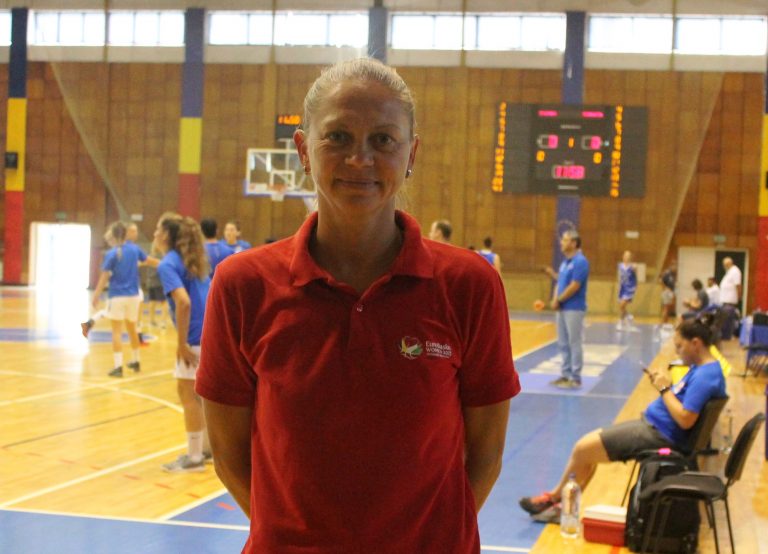 INTERVIU | Monika Broșovszky–Boriga, la Târgoviște ca “secund” al României U18 de baschet feminin. “Naționala e pregătită pentru Campionatul European”