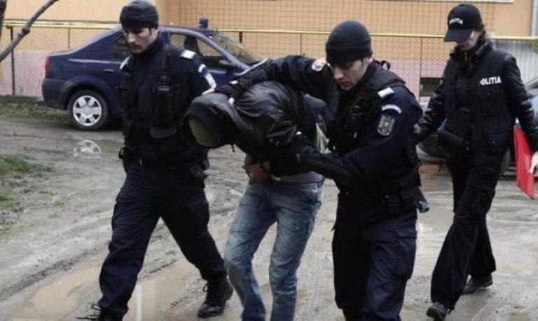 Traficanți de minori și proxeneți din Dâmbovița, săltați de DIICOT. Cum acționau aceștia