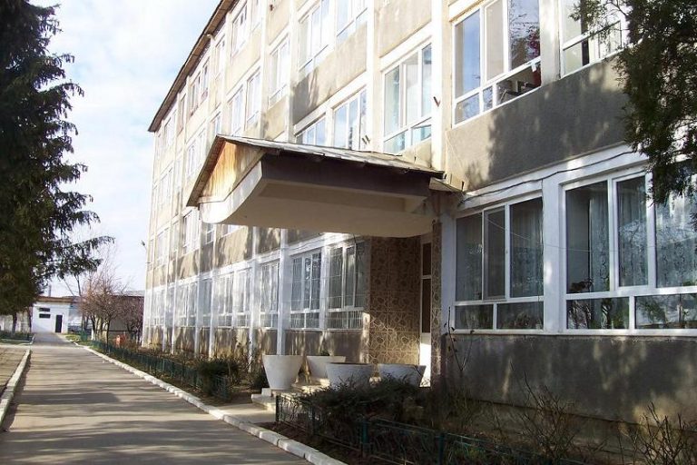 Primul an școlar după comasare. Liceul Transporturi Auto Târgoviște se mută la Liceul ”Nicolae Mihăescu”