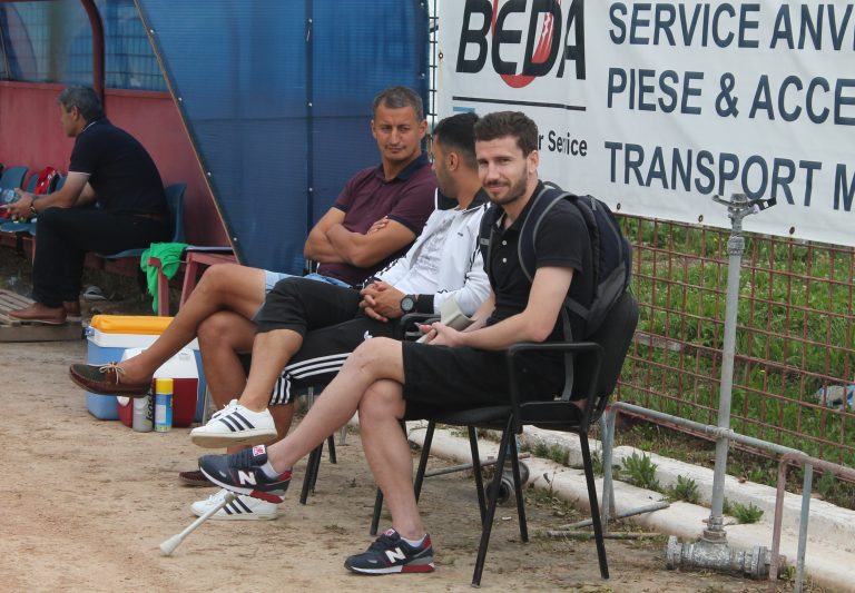 Calvarul lui Cornel Dinu! “E foarte greu”. Fundaşul Chindiei Târgovişte nu va putea juca în turul campionatului