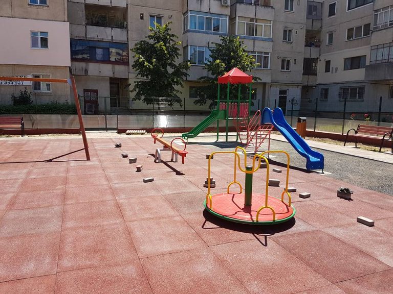 Cel mai nou loc de joacă din Târgoviște | GALERIE FOTO