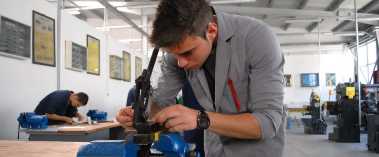 Start în sesiunea de toamnă a admiterii în învățământul profesional