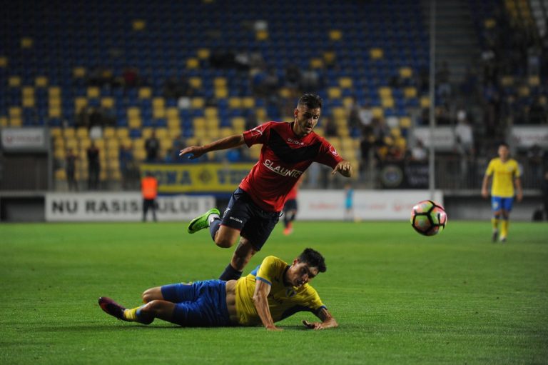 Înfrângere pe „Ilie Oană”. FC Aninoasa a cedat în duelul cu Petrolul. Câteva mii de spectatori au asistat la meci | GALERIE FOTO