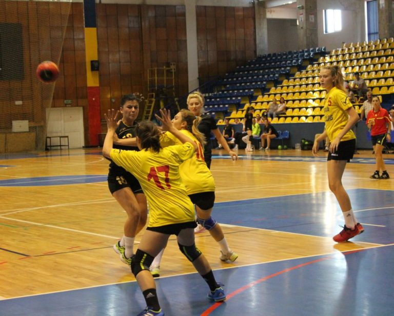 Debut frumos! CSU Valahia Târgoviște a început campionatul cu o victorie | GALERIE FOTO