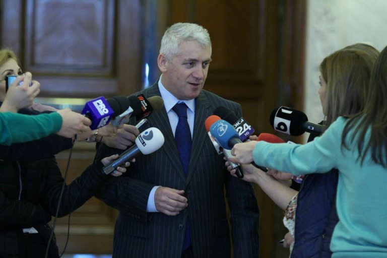 Ministrul demisionar Adrian Țuțuianu: ”Am făcut eforturi extraordinare în această perioadă, dar nu e totdeauna suficient”
