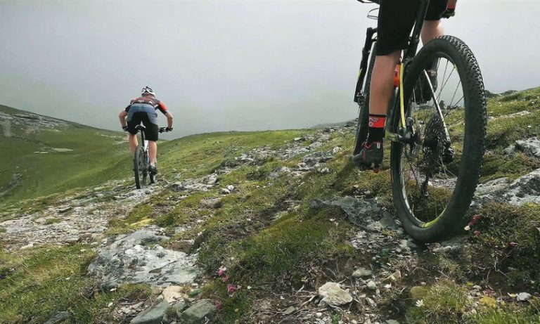 Traseul 1-day Challenge: aventură epică în munţii dâmboviţeni