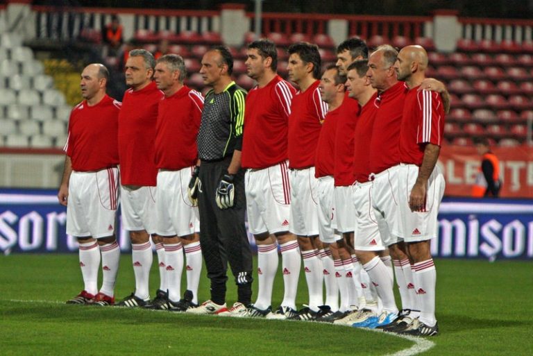 Fotbaliştii legendari ai lui Dinamo vin la Târgovişte!