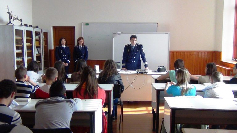 Campania de prevenire a victimizării copiilor ”Școala în siguranță”