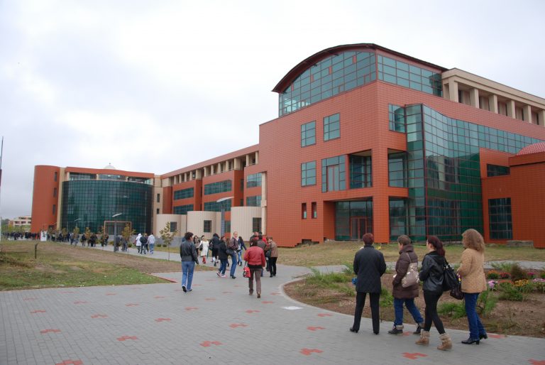 Deschiderea noului an universitar la Valahia Târgoviște