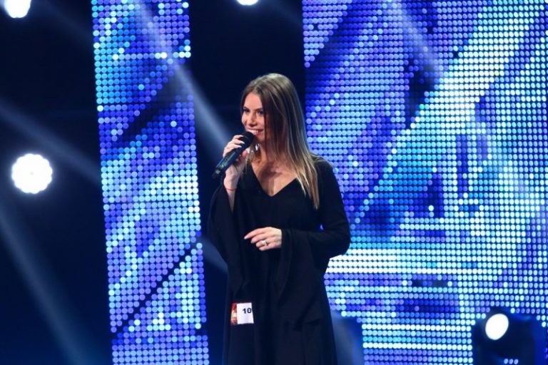 Târgovişteanca Daniela Olteanu i-a impresionat pe juraţii X Factor! “Aşa ar trebui să se prezinte toți concurenţii” | VIDEO