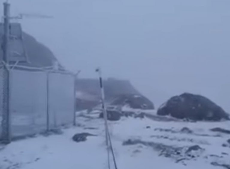 DÂMBOVIȚA: A nins puternic la munte | VIDEO