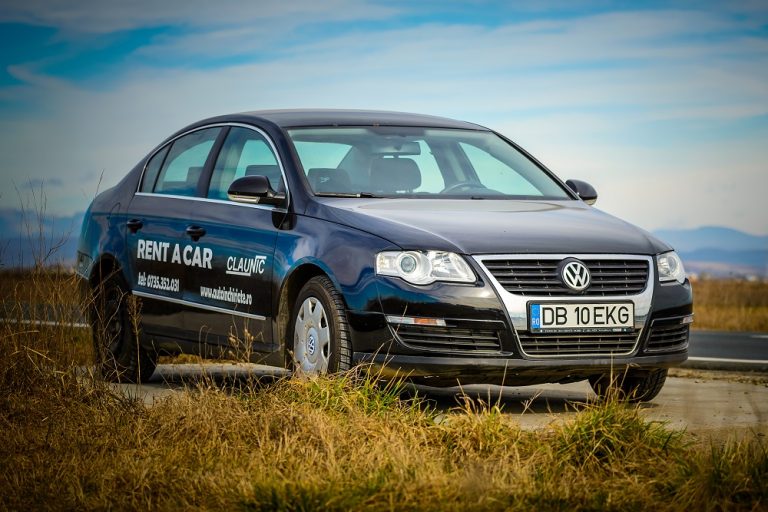 TÂRGOVIŞTE: Închiriază o maşină de la CLAUNIC RENT A CAR