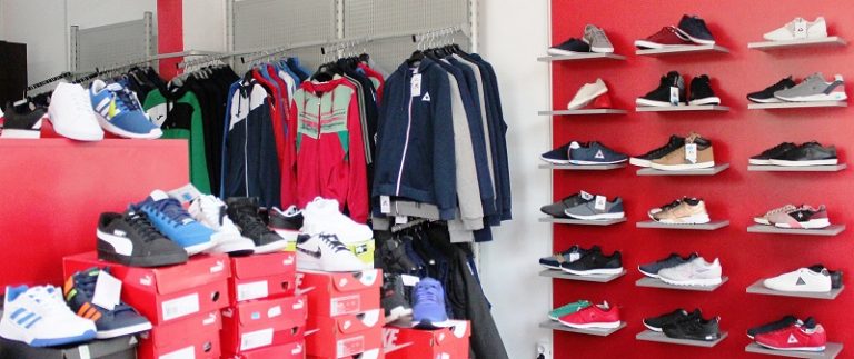 TÂRGOVIȘTE: De sărbători, noi colecții vestimentare la magazinele Sport Top. Prețuri promoționale