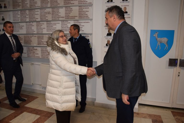 DÂMBOVIŢA: Ambasadorul Statului Israel, în discuţii cu şefii judeţului despre posibile colaborări sau investiţii