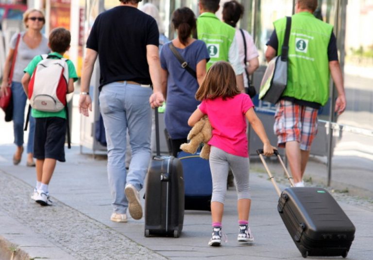 Voucherele de vacanță vor fi acordate din 2018