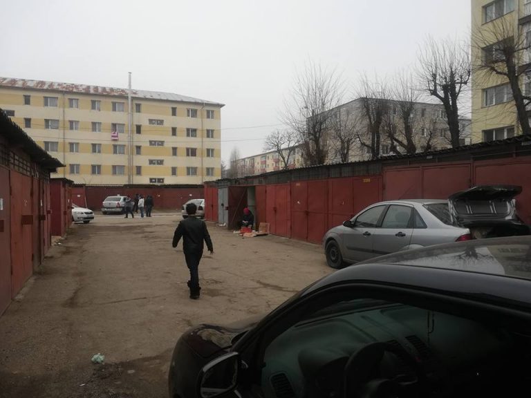 TÂRGOVIȘTE: În Micro IX a început operațiunea ”Garajul” | FOTO