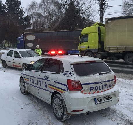 DÂMBOVIŢA: Poliţiştii au intervenit la aproape 70 de evenimente în doar două zile