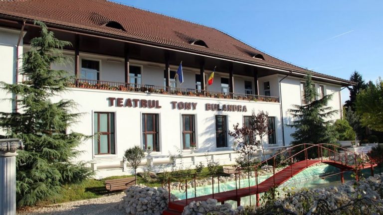 Martie, luna surprizelor la Teatrul Tony Bulandra din Târgoviște