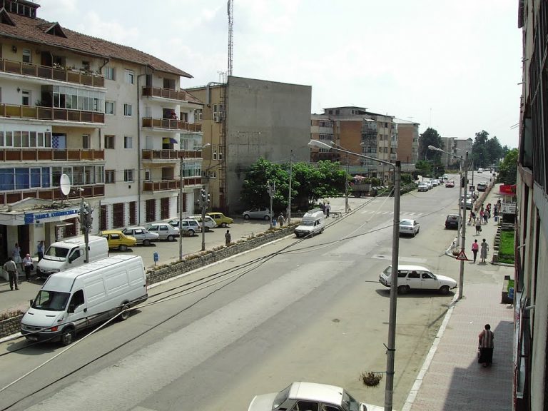 Ce cred morenarii despre reabilitarea Bulevardului 22 Decembrie