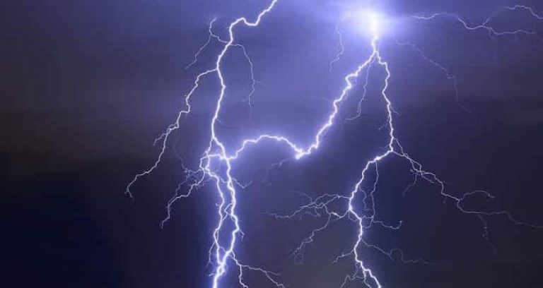 Capriciile meteorologice ale lunii mai. Vremea se va răci, vezi de când