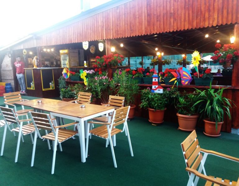 Club 10 din Ulmi, locul ideal pentru relaxare și bună dispoziție | FOTO