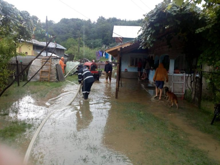 Pericol de inundaţii în Dâmboviţa