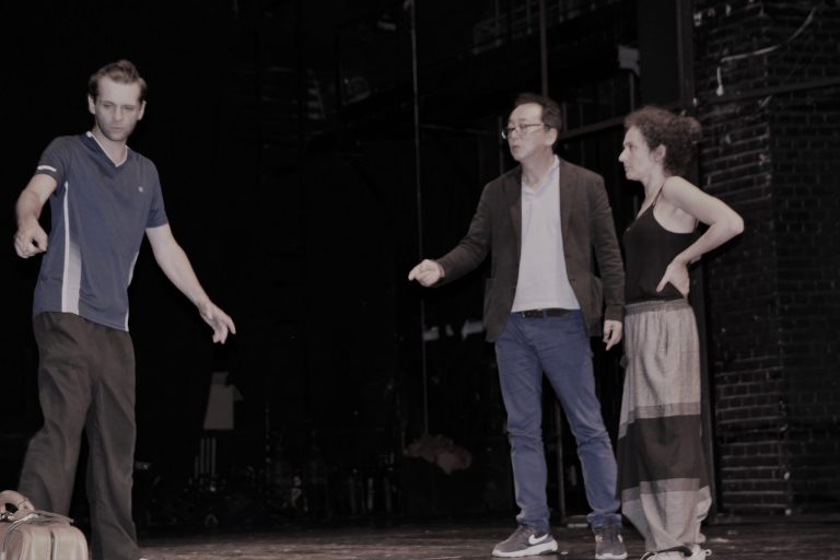 Primul regizor coreean care montează în România a ales Teatrul de la Târgoviște