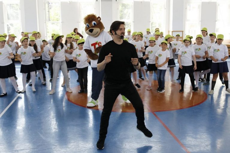 Celebrul coregraf Mihai Petre vine la Târgovişte să-i înveţe pe copii importanţa mişcării