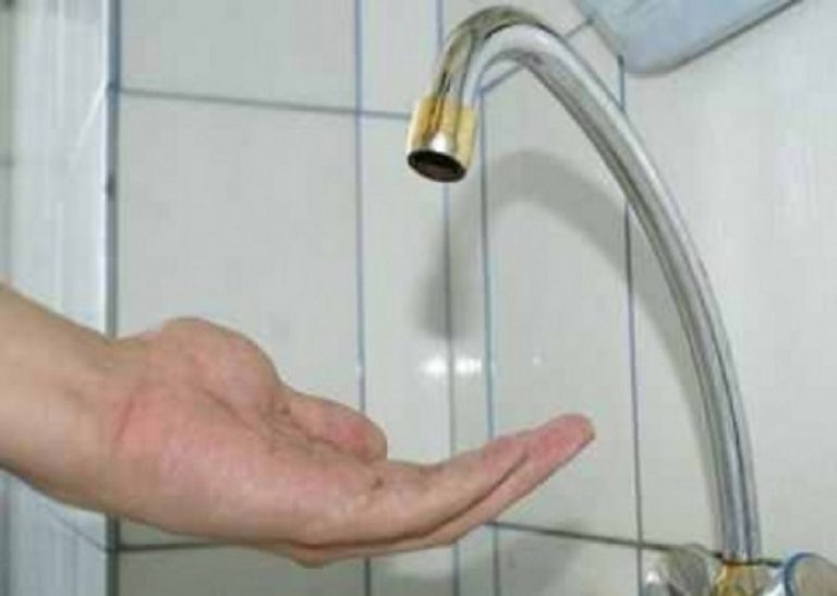 O avarie lasă șapte străzi din Moreni fără apă la robinete