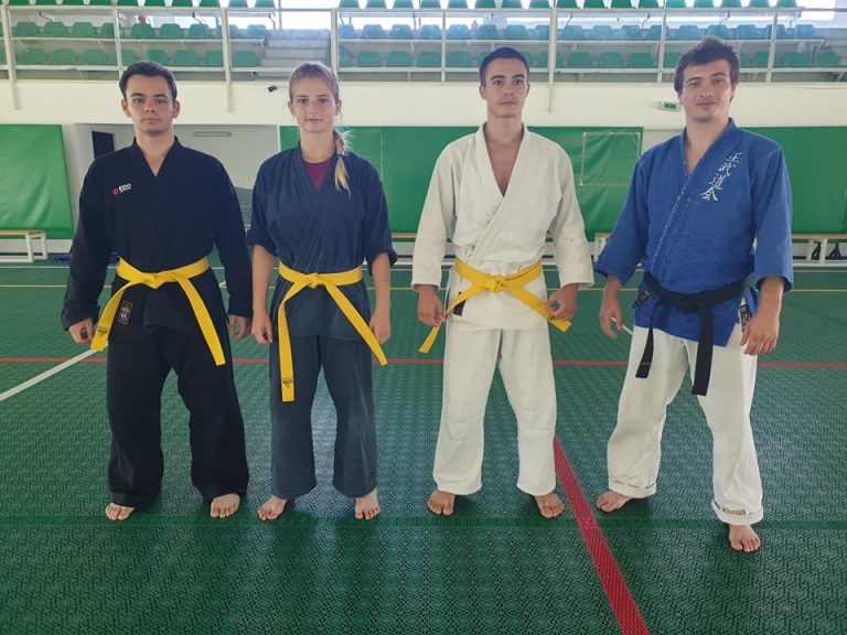 Săptămâna de foc”, o tabără cu strictețe la cote maxime, în cadrul Școlii de Arte Marțiale Mixte AGER