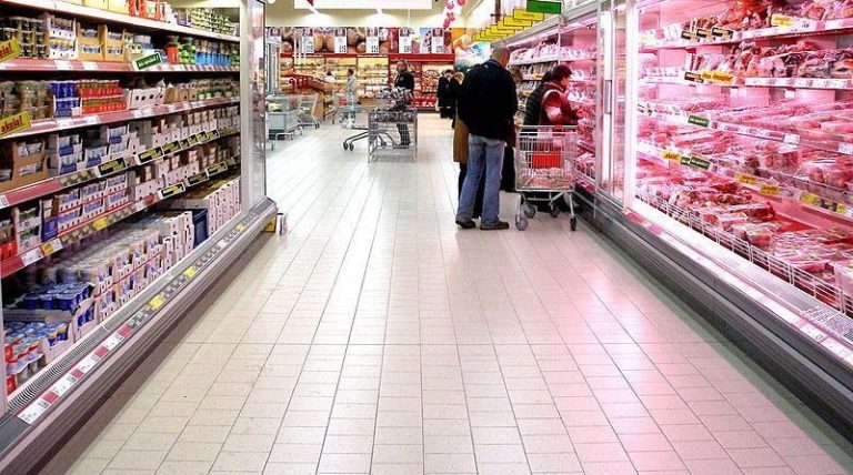 Sute de locuri de muncă vor fi generate în Dâmbovița de marile branduri ce vor deschide magazine