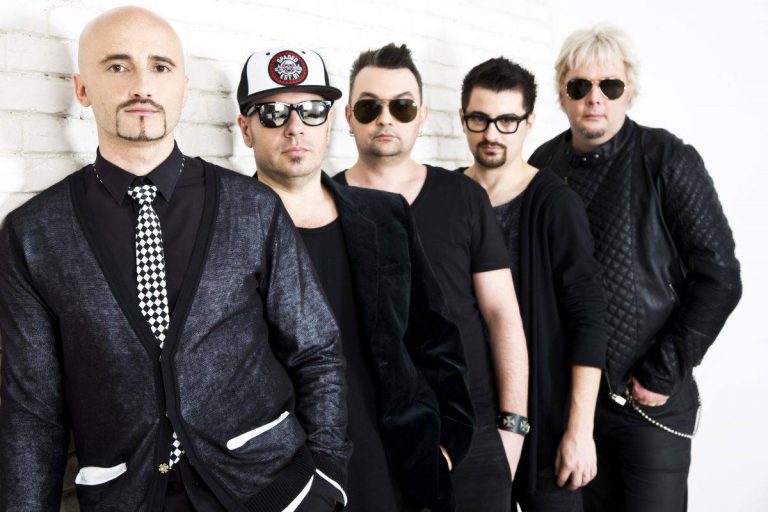 Serbările Băilor Pucioasa. PROGRAMUL COMPLET. Concert Voltaj şi Vunk, parada motocicletelor, animaţie stradală şi multe altele