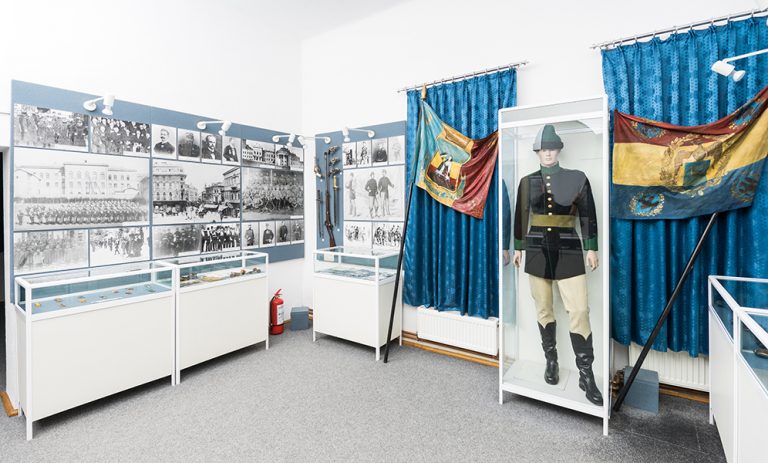 Expoziție inedită la Muzeul Poliției Române din Târgoviște, dedicată Zilei Naționale a României