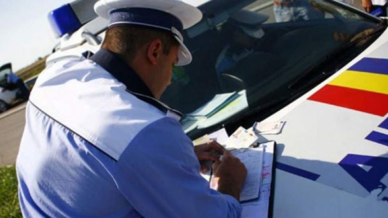 Un șofer din Lungulețu a comis-o rău în trafic! A prezentat polițiștilor un permis de conducere falsificat