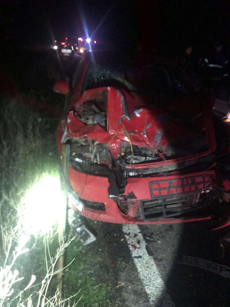 Accident devastator la Corbii Mari! O femeie a fost rănită grav după ce o căruță și o mașină s-au ciocnit violent