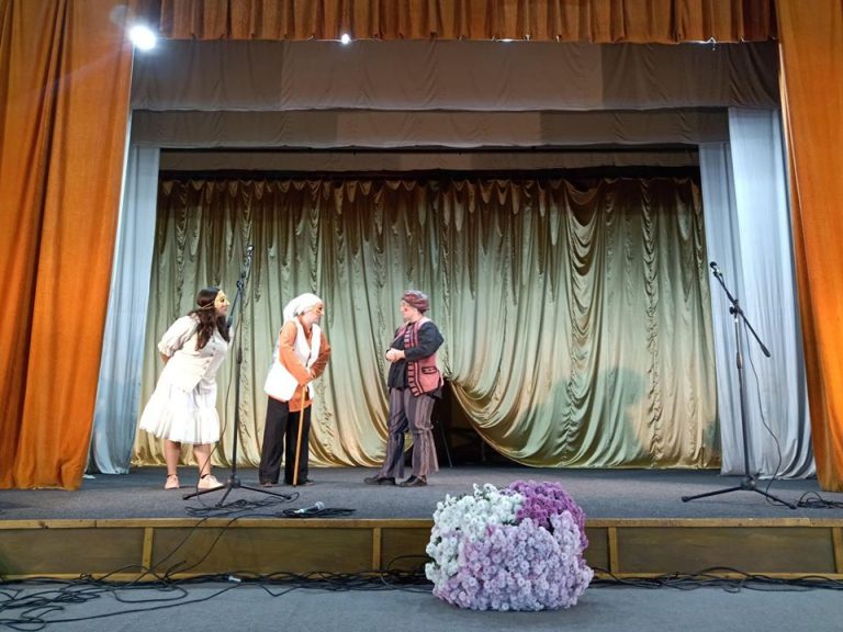 Trei zile de festival la Moreni, teatru, muzică medievală, corală și de cameră