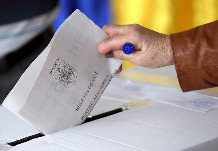 Se votează pe bandă rulantă la o secție de vot de pe Valea Dâmboviței! Vezi în ce comună s-a atins pragul de 93%