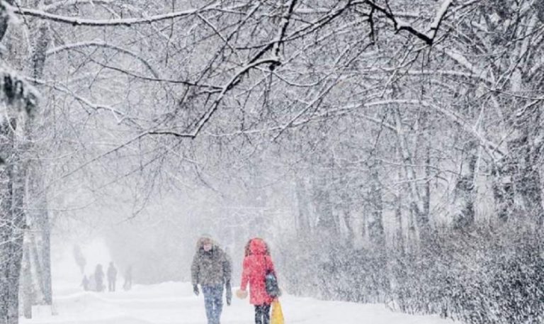 Meteorologii au emis un cod galben, valabil și în zona montană a județului Dâmbovița. Cum va fi vremea în următoarele 48 de ore