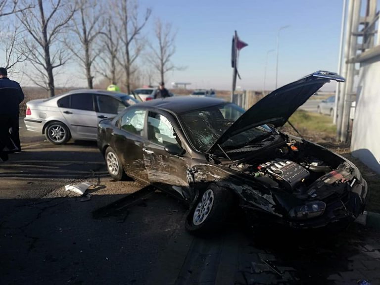 Accident cu trei victime la Corbii Mari, cauzat de un șofer neatent