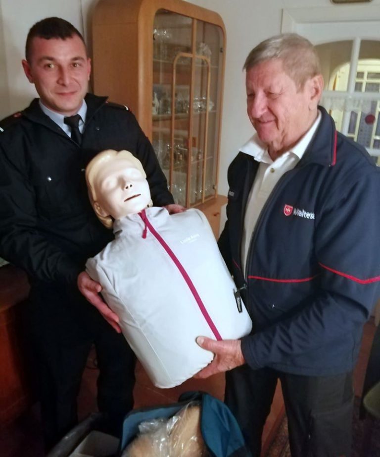 Manechine didactice donate de Serviciul de Ajutor Maltez din Germania pentru ISU Dâmbovița