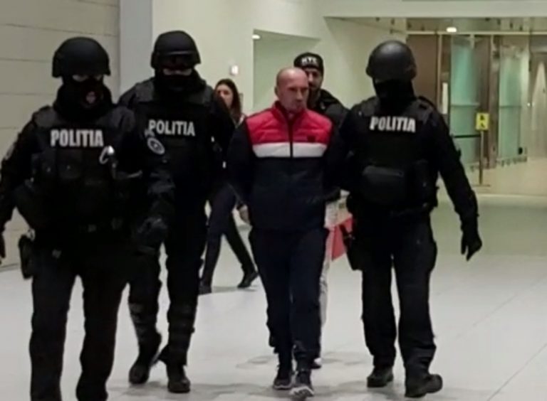 Unul dintre cei mai periculoși români a fost adus în România sub escortă. Târgovișteanul “Ghenosu” a fost extrădat