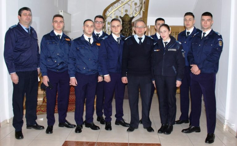 Studenți de la Academia de Poliție București, în practică la Jandarmeria Dâmbovița