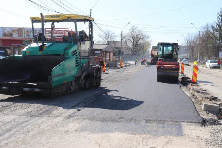 Lucrări de modernizare pe mai multe străzi din Moreni