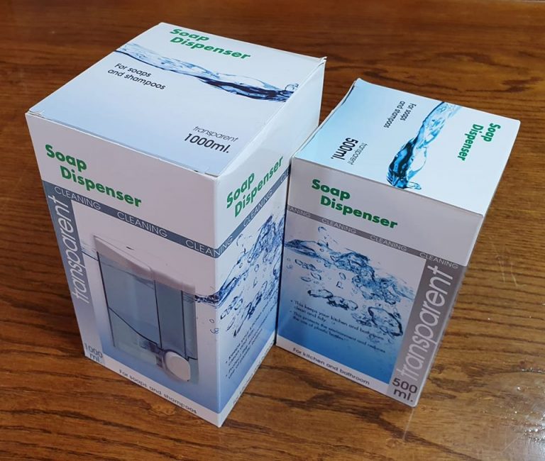 COVID-19. Guvernanții s-au răzgândit, montarea dispozitivelor cu dezinfectant la scările de bloc este acum recomandare. Ce se întâmplă la Pucioasa