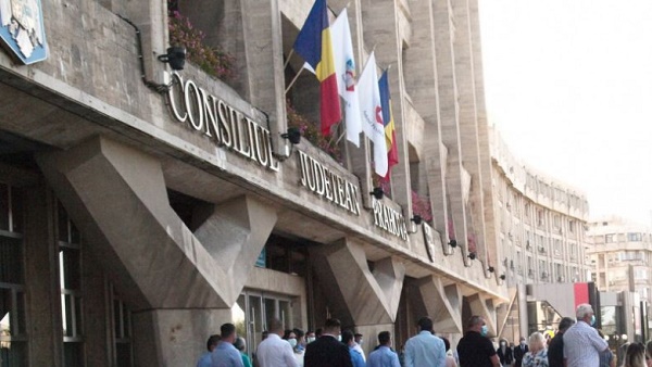 “Black Friday” la Consiliul Județean Prahova! Peste 100 de angajați vor rămâne fără loc de muncă după ce numeroase posturi vor fi desființate