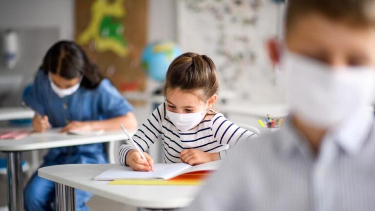 Școlile nu se vor redeschide pe 11 ianuarie. Anunțul făcut de ministrul Educației