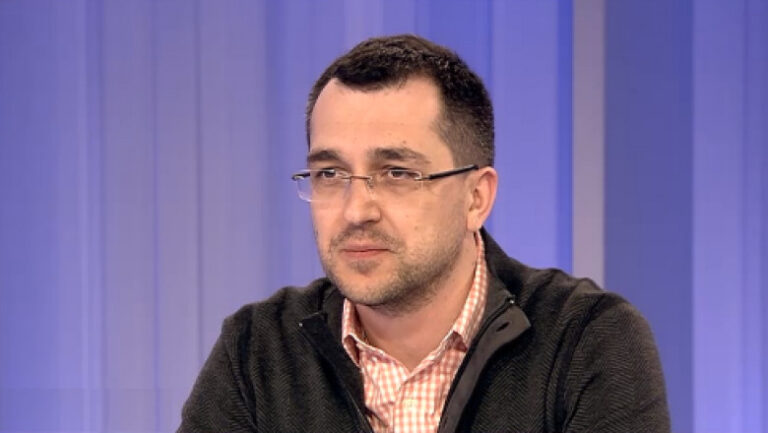 Fostul ministru USR al Sănătății, Vlad Voiculescu, despre candidatul independent la prezidențiale, Mircea Geoană: „Nu se poate abține să mintă și să jignească cu nerușinare și să demonstreze că este tot pesedistul din 2009, de care nici pesediștii nu mai vor să audă”