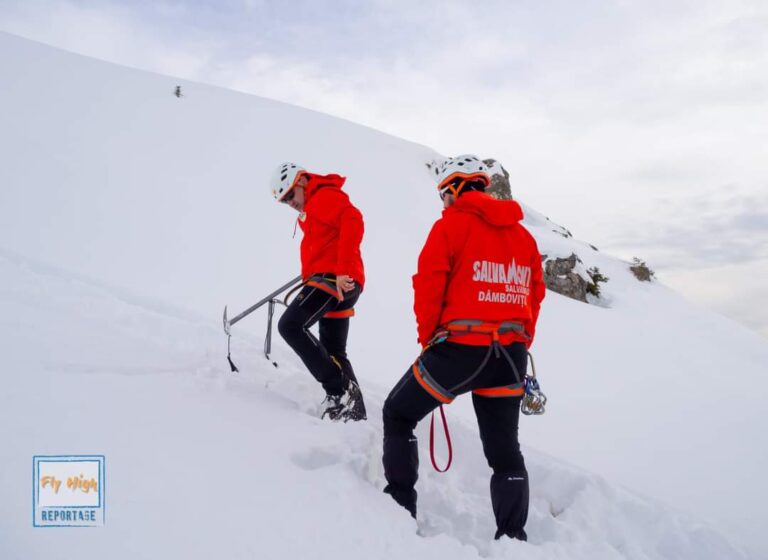 Mai multe trasee din Munții Bucegi au fost închise din cauza riscului de avalanșă