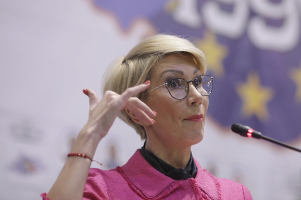 Bugetarii nu vor avea sporuri mai mari de 20% din salariul de bază. Ministrul Muncii: “Trebuie să încheiem cu ipocrizia legată de sporurile inventate”