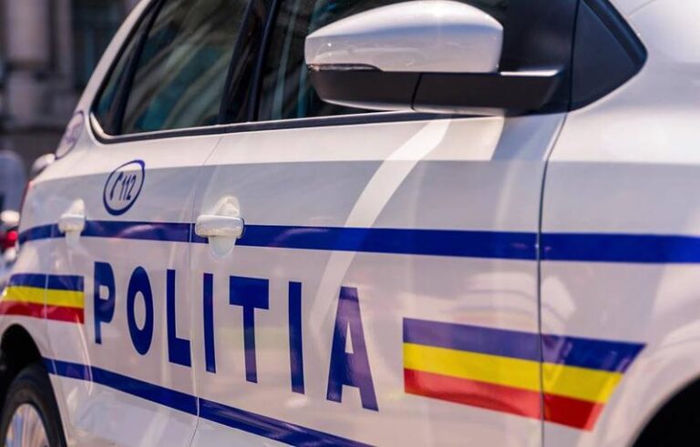 Fetiță de 11 ani, lovită pe trecerea de pietoni de o mașină de poliție. A fost deschis dosar penal